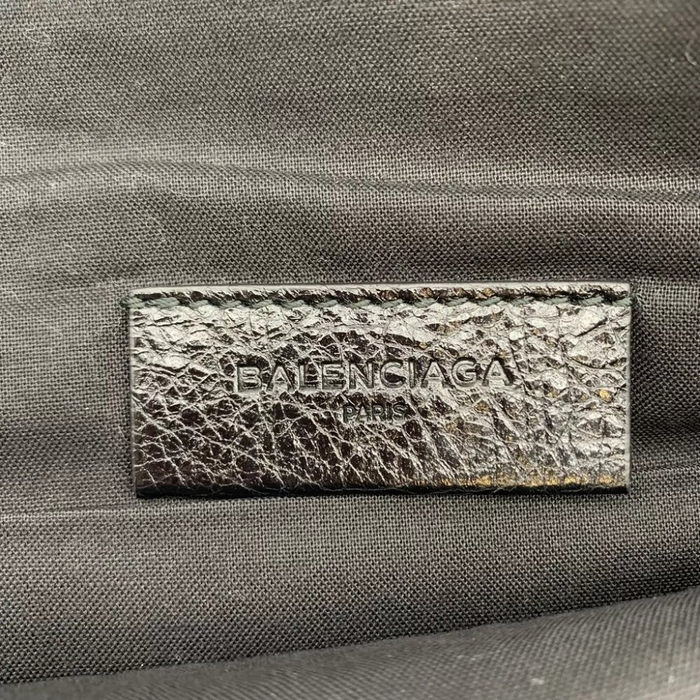 BALENCIAGA Classic Pouch Clutch Bag Black Leather - Picture 11 of 12